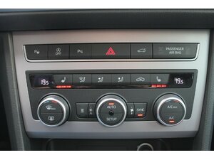 Seat Ateca FR 1,5 TSi DSG Navi AHK Standh LED 12.800 km 31.350 &euro; Bonn 53225