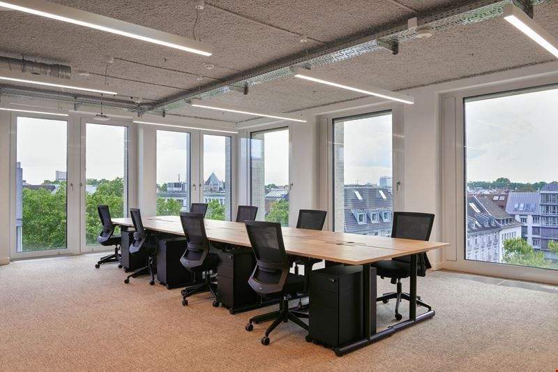 Möbliertes Büro mit Privatterrasse - 5. Etage in Köln, flexibel & sofort zimmer