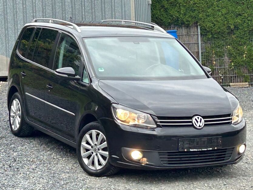 VW Touran 305.526 km 4.899 € Overath bei Köln 51491