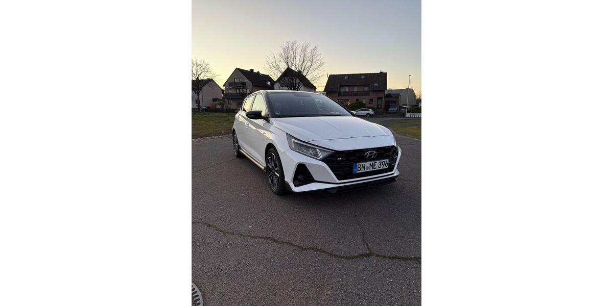 Hyundai i20 27.601 km 19.899 &euro; Bonn 53227