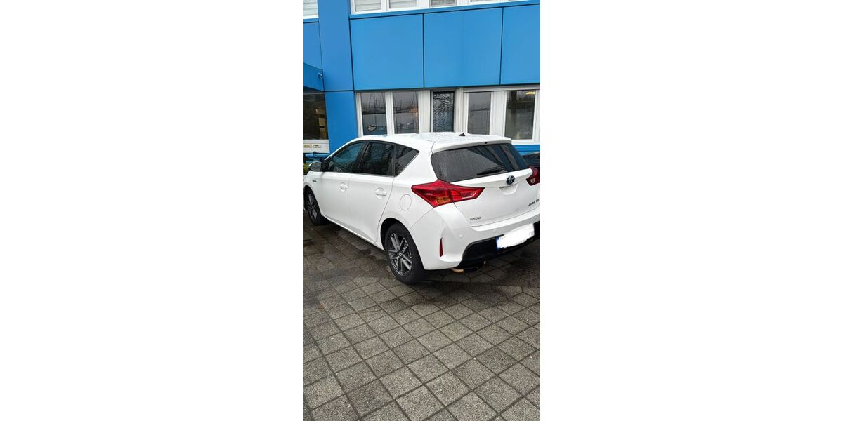 Toyota Auris 137.000 km 11.000 &euro; Köln 50739