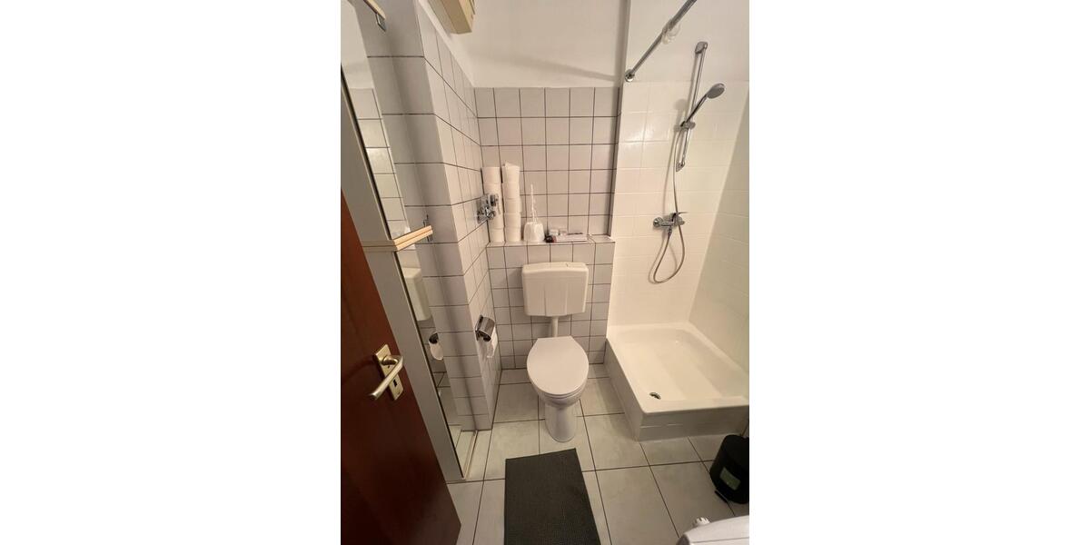 Dachgeschoßwohnung Bornheim - 1 Zimmer, 18 m&sup2;, 580&euro; | Angebot:26323570