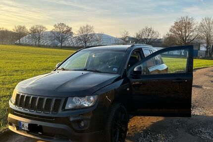 Jeep Compass 98.600 km 10.200 &euro; Köln 51149