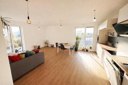 Wohnung Bonn Tannenbusch - 3 Zimmer, 93 m&sup2;, 1.425&euro; | Angebot:25887562