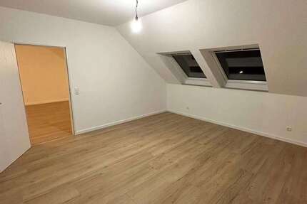 Wohnung Sankt Augustin - 3 Zimmer, 104 m&sup2;, 1.150&euro; | Angebot:26084126