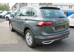 VW Tiguan 2,0 TDi 4-Mo DSG Navi AHK SOFORT !! 30 km 43.300 € Bonn 53225