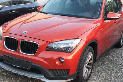 BMW X1 xDrive 20 i NAVI AHK KLIMAAUTOM TELEFONIE 124.702 km 12.704 &euro; Köln 50858