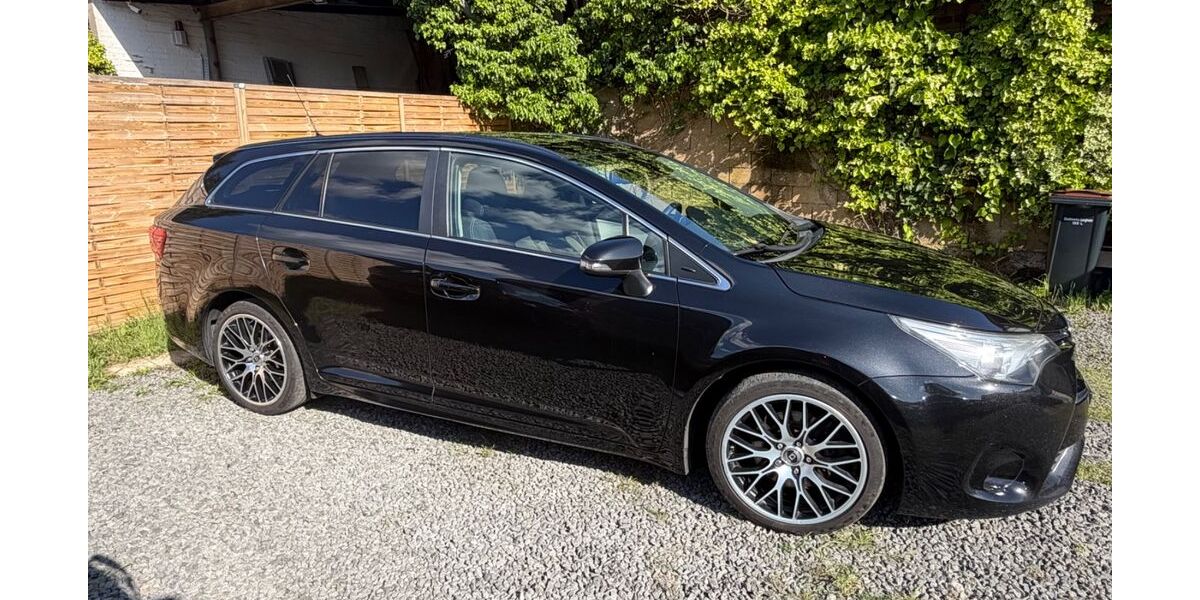 Toyota Avensis 226.200 km 9.450 &euro; Bergheim 50126