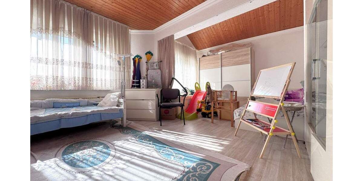 Charmantes, freistehendes Haus mit idyllischem Garten in Köln-Godorf zimmer