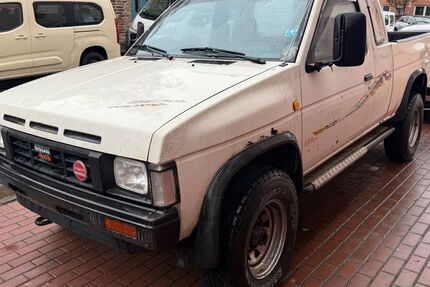 Nissan Navara 140.000 km 3.900 &euro; Bonn 53111