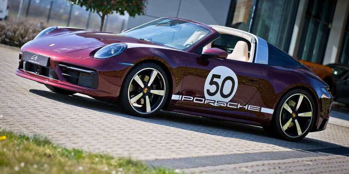 Porsche 911 2.933 km 241.000 &euro; Köln 50858