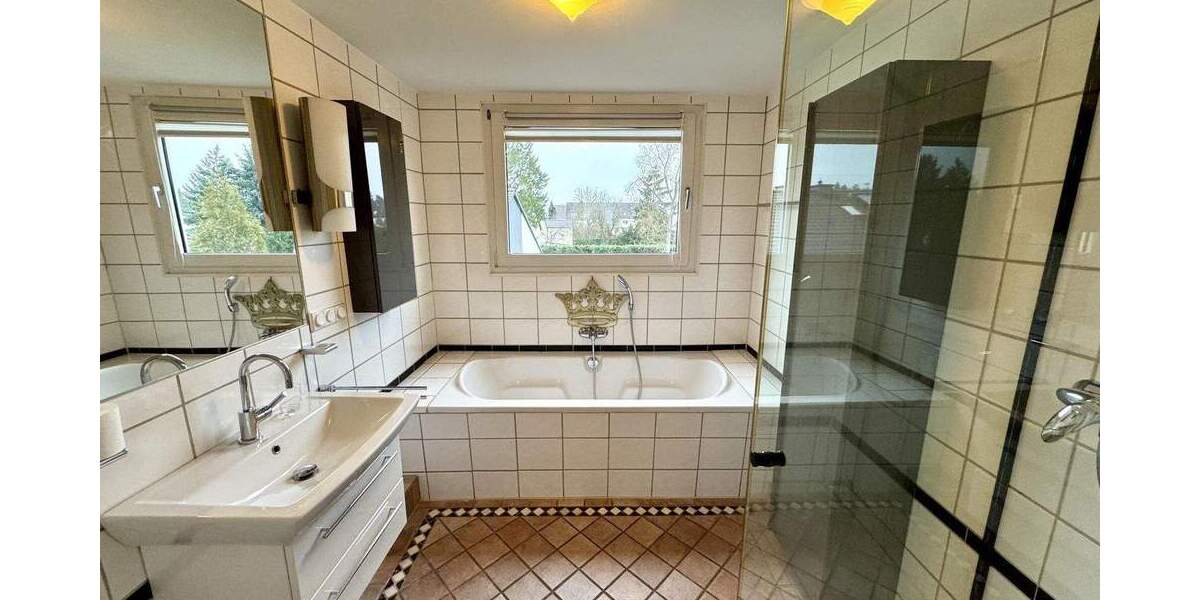 Etagenwohnung Leverkusen Küppersteg - 3 Zimmer, 85 m&sup2;, 329.000&euro; | Angebot:25461397