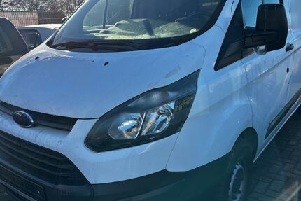 Ford Transit Custom 156.437 km 8.999 &euro; Köln 51145