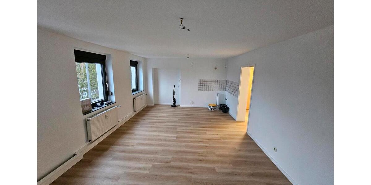 Etagenwohnung Solingen Höhscheid - 2 Zimmer, 51 m&sup2;, 700&euro; | Angebot:26253456