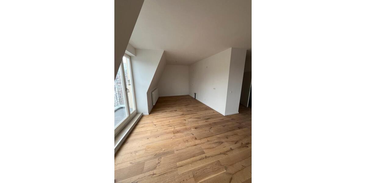 Maisonettenwohnung Köln Ehrenfeld - 3 Zimmer, 102 m&sup2;, 2.080&euro; | Angebot:26322753