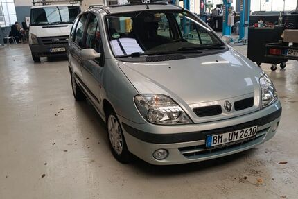 Renault Scenic 111.200 km 2.400 € Brühl 50321