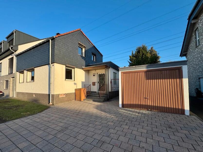 5-Zimmer-Haus mit Garten - 15 Min zum Hbf Köln zimmer