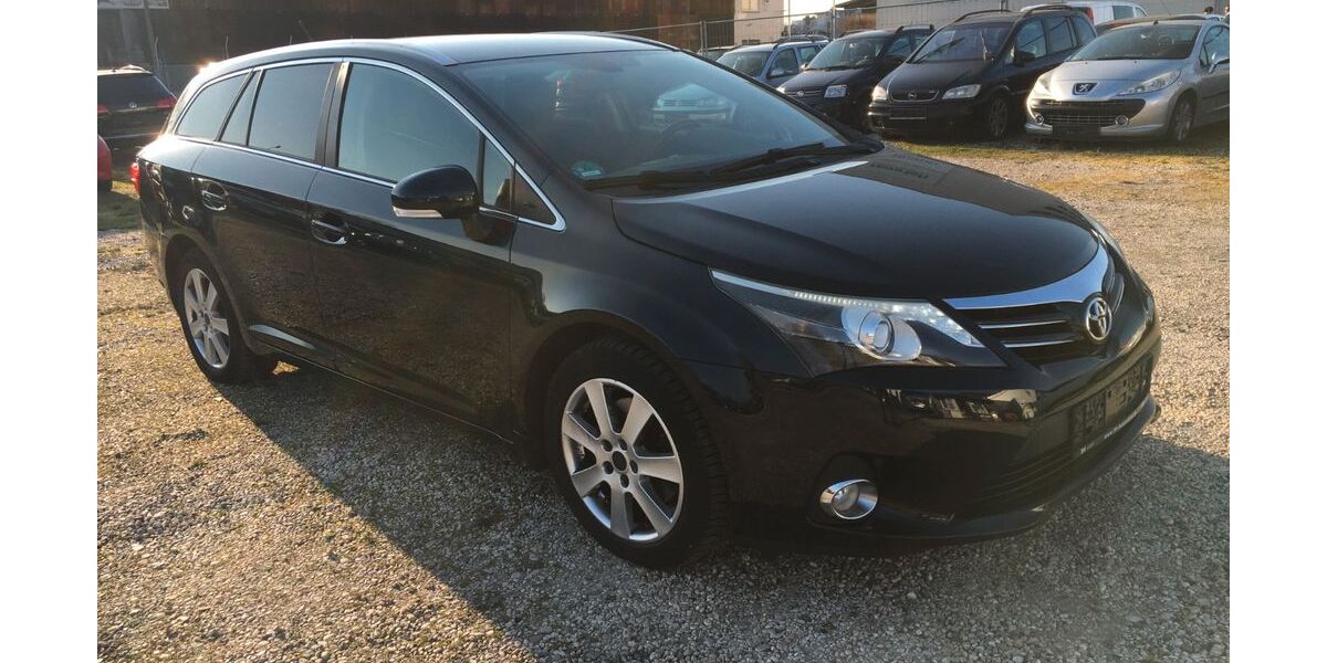 Toyota Avensis 150.000 km 9.499 &euro; Bonn 53227