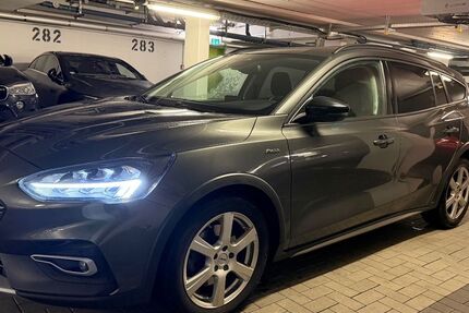 Ford Focus 102.000 km 15.250 &euro; Köln 50858