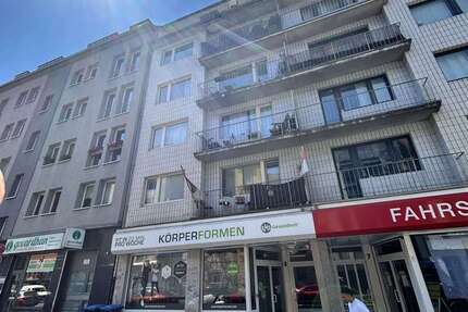 Einzelhandel in Köln 1.800 € 145 m²