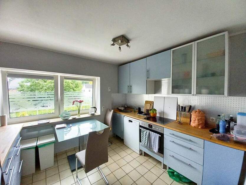 CITYHOUSE: Mehrfamilienhaus solide vermietet mit großem Garten, Keller, Stellplatz und Garage 9 zimmer