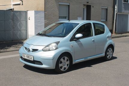 Toyota Aygo (X) 162.000 km 2.790 &euro; Köln 50739