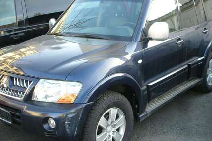 Mitsubishi Pajero 318.000 km 5.890 &euro; Bonn 53115