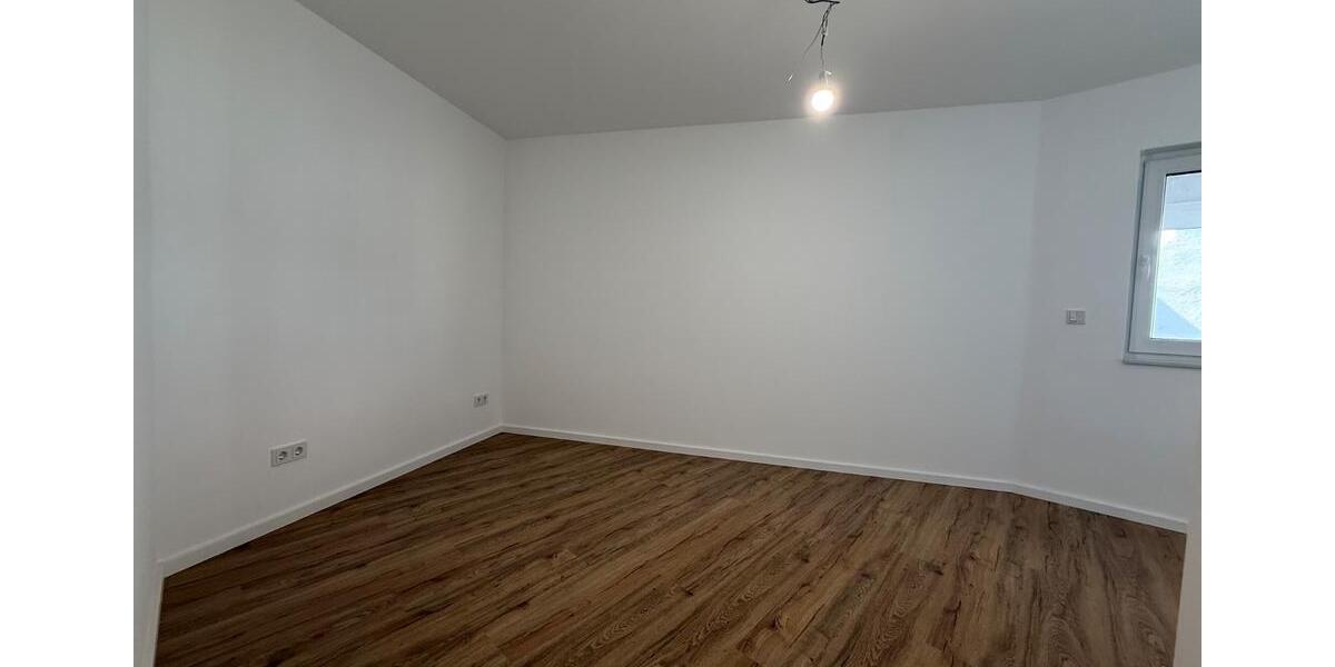 Erdgeschoßwohnung Köln Rodenkirchen - 3 Zimmer, 96 m&sup2;, 1.550&euro; | Angebot:26279252