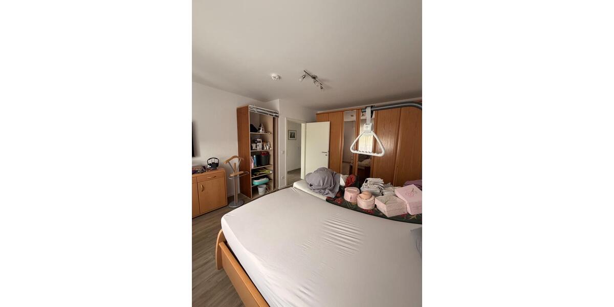 Etagenwohnung Troisdorf - 3 Zimmer, 82 m&sup2;, 1.120&euro; | Angebot:25478960