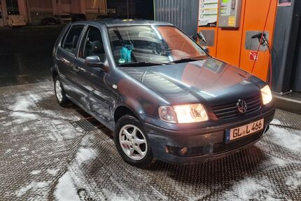VW Polo 78.235 km 1.500 &euro; Bergisch Gladbach 51469