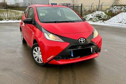 Toyota Aygo (X) 96.000 km 5.499 &euro; Bergheim 50129