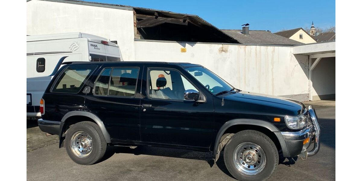 Nissan Pathfinder 167.000 km 6.300 &euro; Siegburg 53721