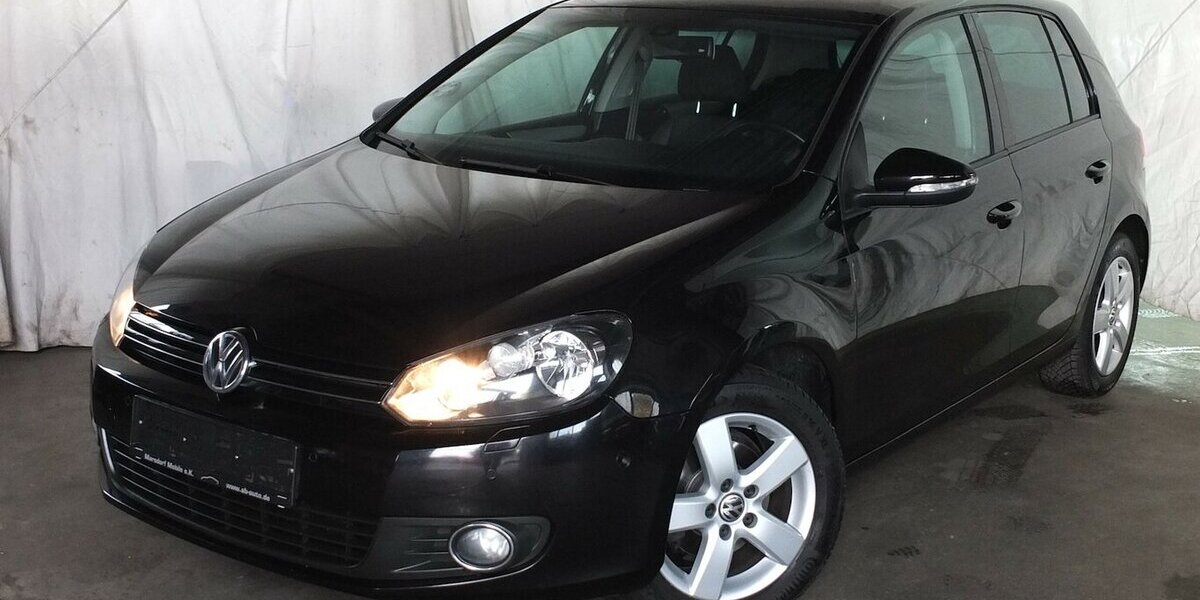 VW Golf 1.6TDi TEAM SHZ TEMPOMAT KLIMAAUTOMATIK 159.855 km 6.598 € Köln 50858