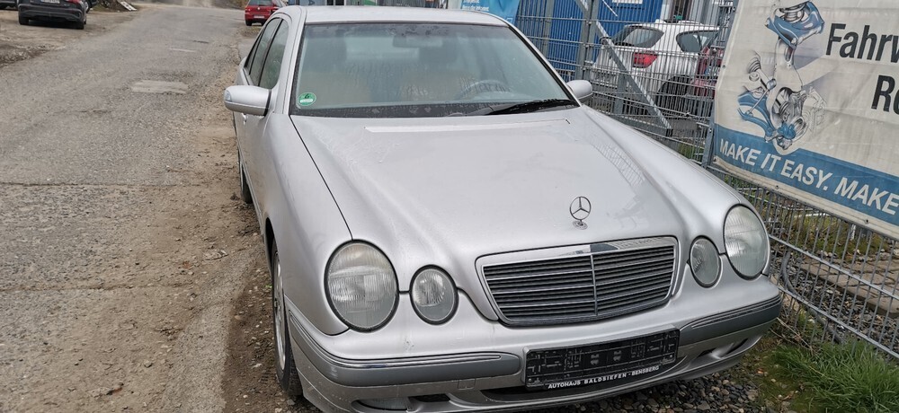 E 200