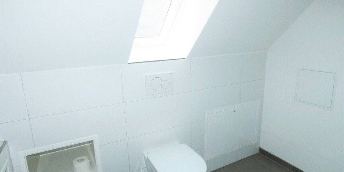 Einfamilienhaus Köln Dünnwald - 6 Zimmer, 240 m&sup2;, 3.500&euro; | Angebot:23951216