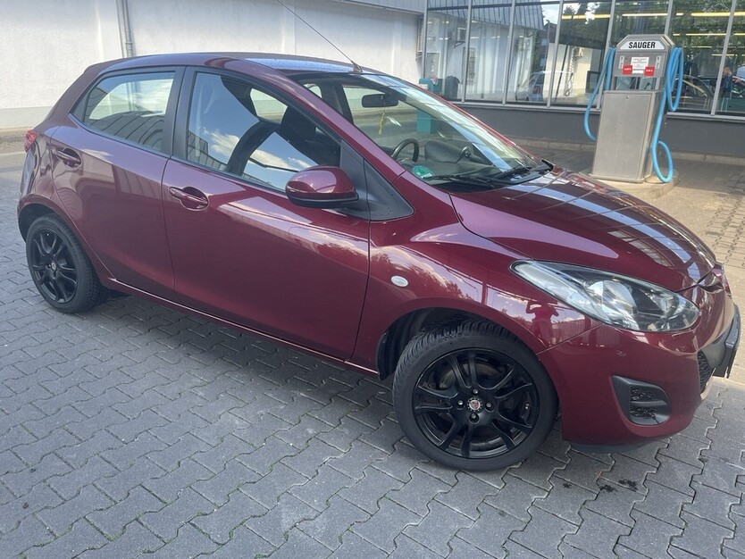 Mazda 2 145.000 km 5.000 € Leverkusen 51373