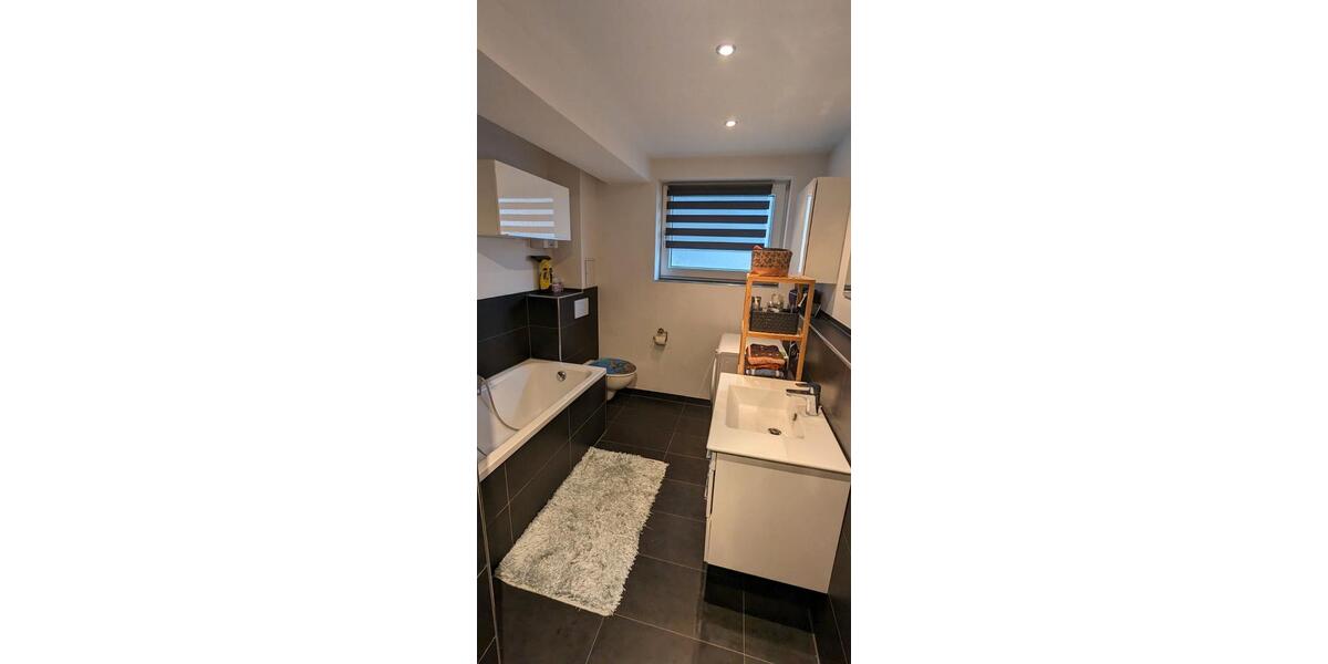 Etagenwohnung Köln Nippes - 3.5 Zimmer, 87 m&sup2;, 375.000&euro; | Angebot:26237092