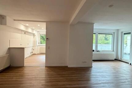 Wohnung Bergisch Gladbach Paffrath - 3 Zimmer, 124 m&sup2;, 1.450&euro; | Angebot:26315031