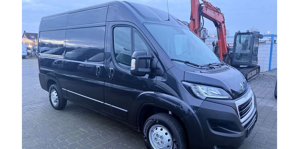 Peugeot Boxer 135.000 km 15.800 &euro; Bedburg (bei Köln) 50181