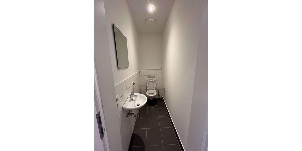 WG geeignete 3 Zimmer-Studentenwohnung inkl. Küche neben dem Rhein-Center! [VAC-16643] 3 zimmer