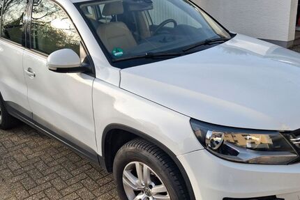 VW Tiguan 129.000 km 12.500 &euro; Solingen 42659