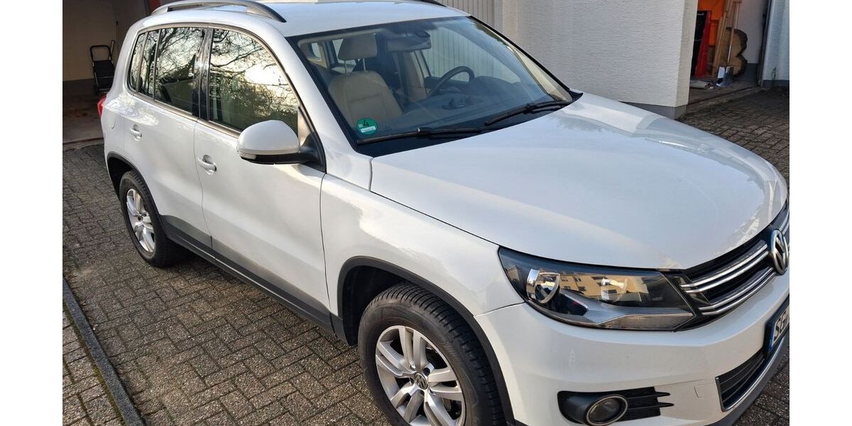 VW Tiguan 129.000 km 12.500 &euro; Solingen 42659