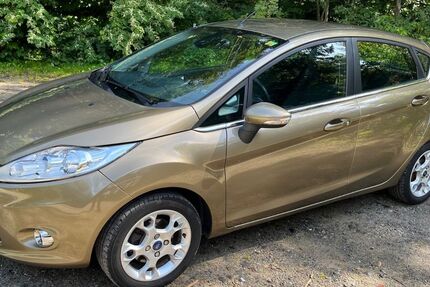 Ford Fiesta 120.000 km 6.999 € Solingen 42569