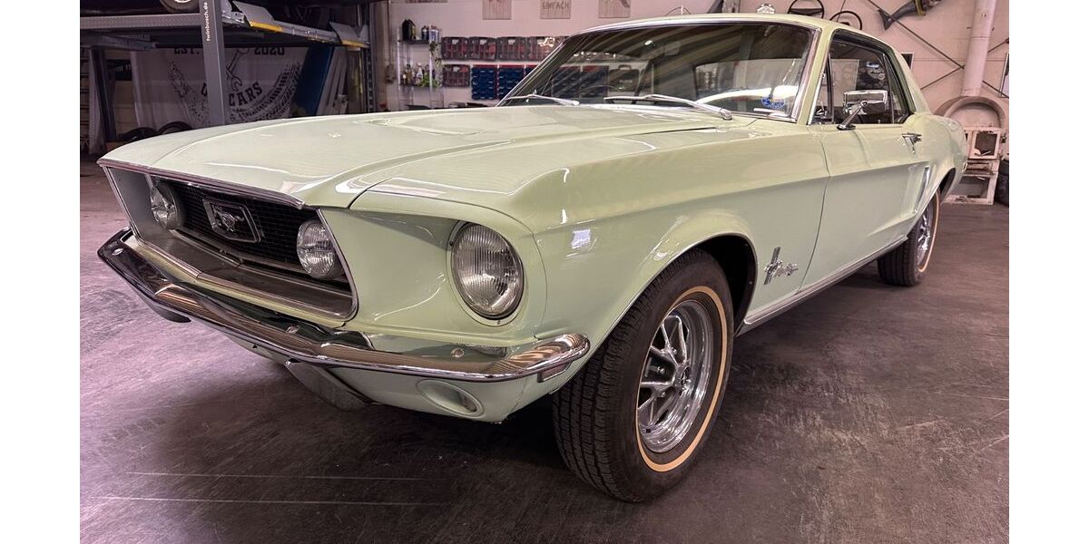 Ford Mustang 60.000 km 25.999 &euro; Solingen 42699