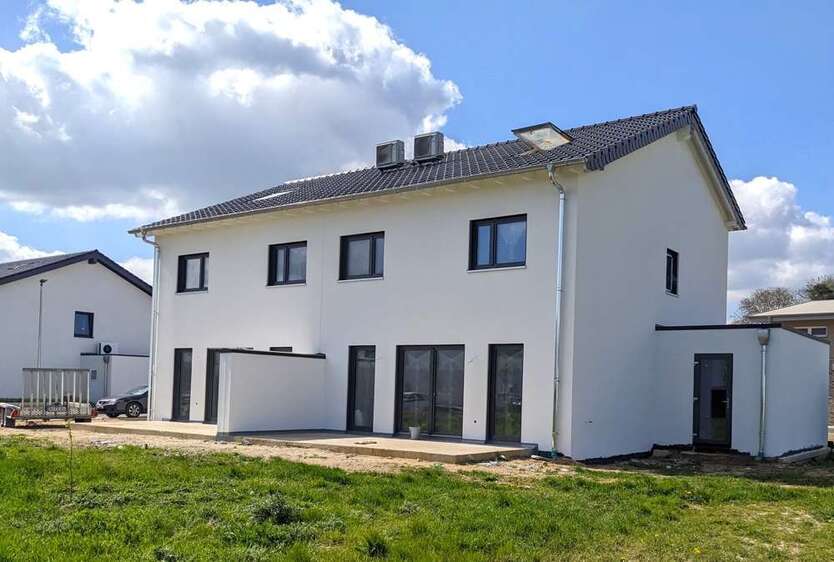Haus zum Kaufen in Vettweiß Kelz 479.500 € 157 m²