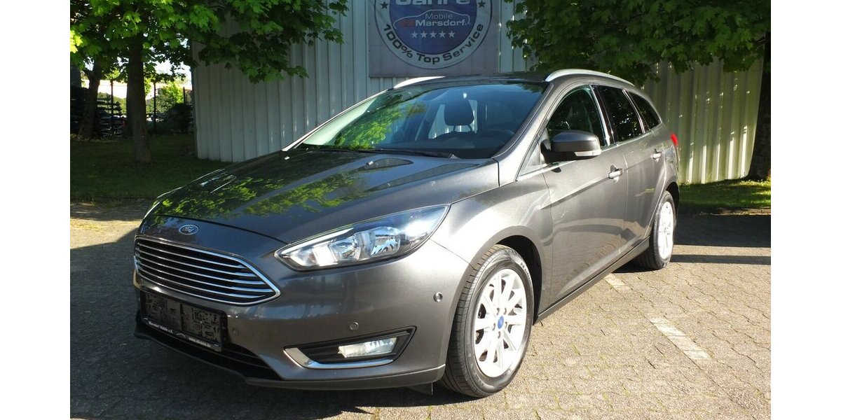 Ford Focus TITANIUM WM26: NAVI KLIMAAUTOM EINPARKHILFE 134.288 km 6.998 &euro; Köln 50858