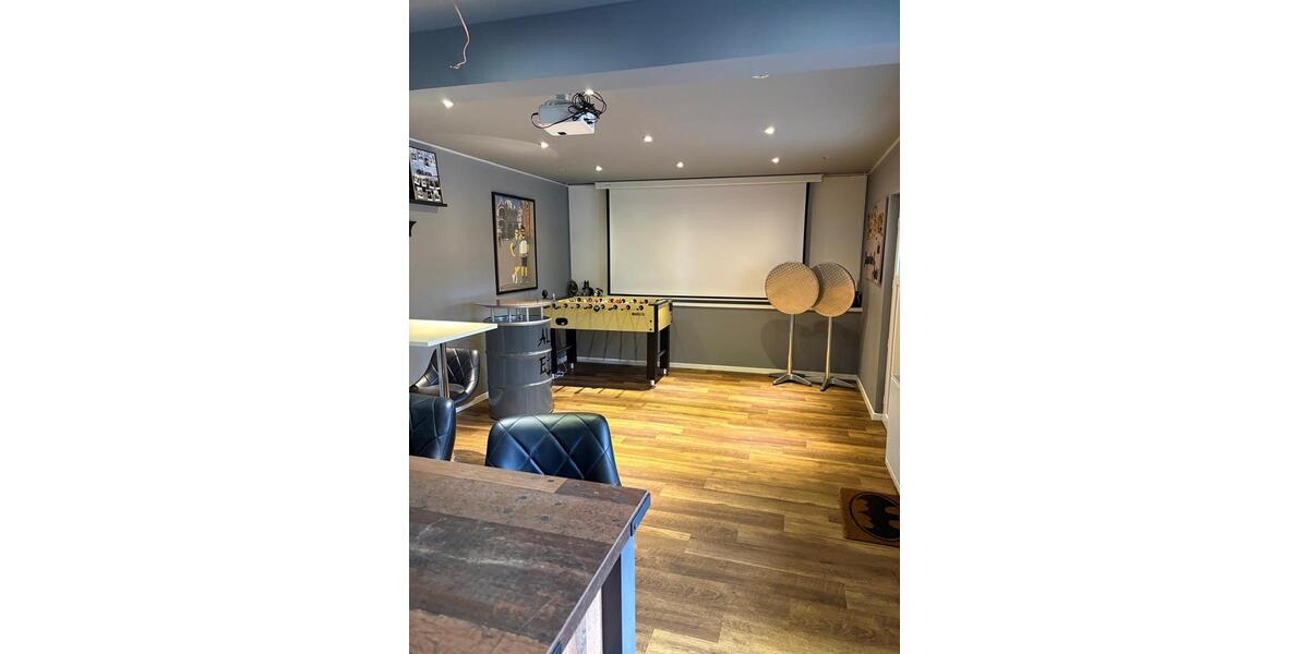 Einfamilienhaus Bedburg - 9 Zimmer, 220 m&sup2;, 550.000&euro; | Angebot:26283782