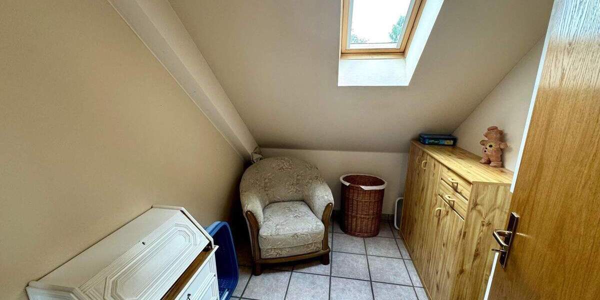 Mehrfamilienhaus, Wohnhaus Leverkusen Quettingen - 6 Zimmer, 191 m&sup2;, 599.000&euro; | Angebot:24401000