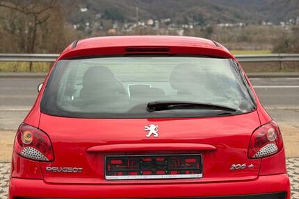 Peugeot 206 120.000 km 2.550 &euro; Bonn 53179
