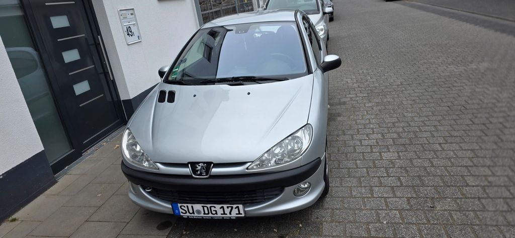 Peugeot 206 146.000 km 1.400 &euro; Troisdorf 53842